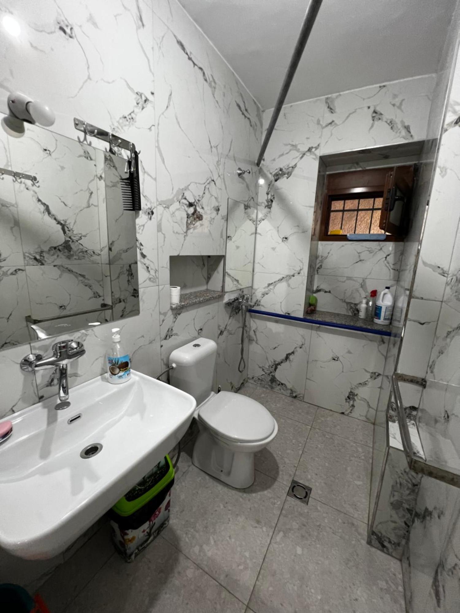 Boulevard Apartment Тирана Екстериор снимка