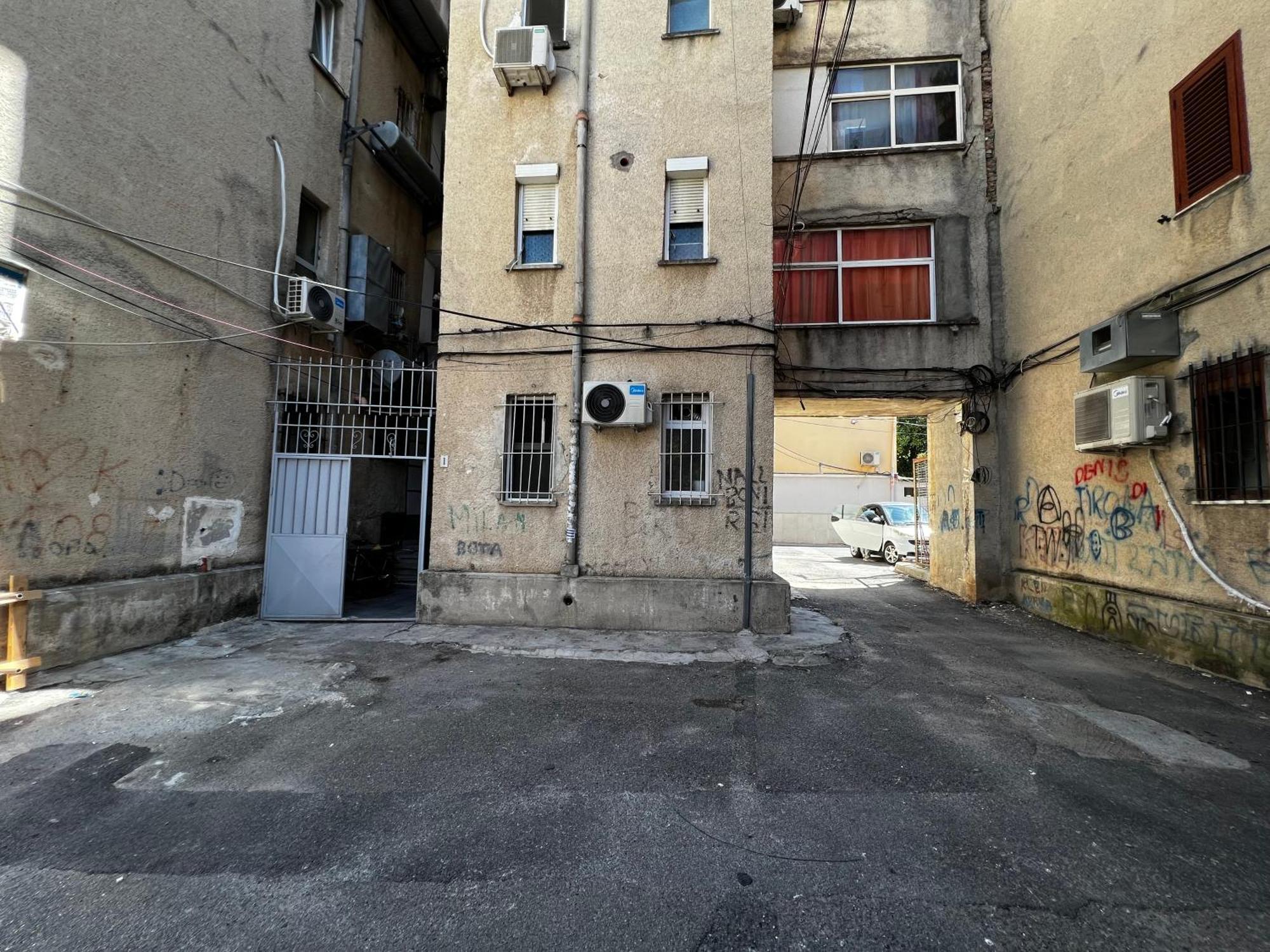 Boulevard Apartment Тирана Екстериор снимка